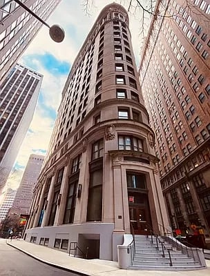 1 Wall Street Court - Photo 1