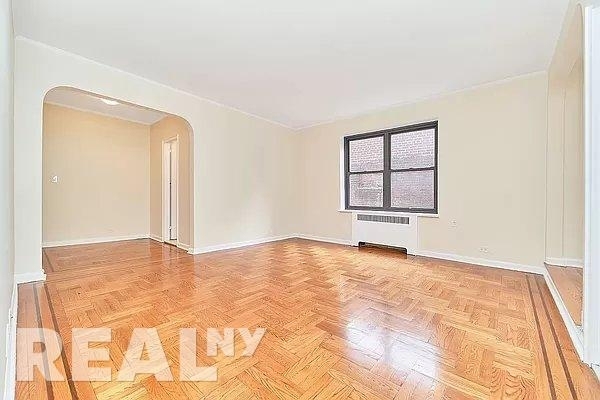 225 Broadway - Photo 1