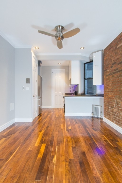 246 Mott Street - Photo 1