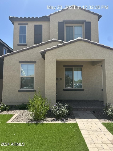 2019 W Holden Drive - Photo 1