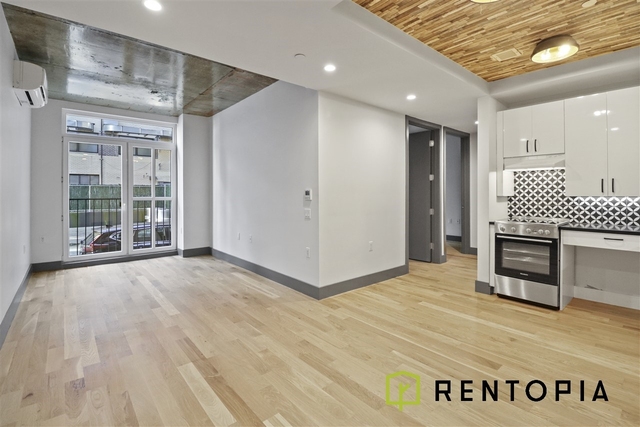 340 Evergreen Ave - Photo 1