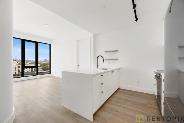 60 Cedar Street  BROOKLYN - Photo 1