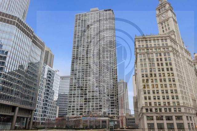 North Wabash Avenue - Photo 1