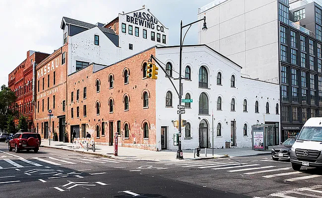 945 Bergen Street - Photo 1