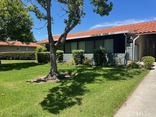 852 Ronda Mendoza - Photo 1