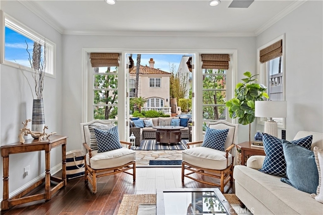 315 Goldenrod Avenue - Photo 1