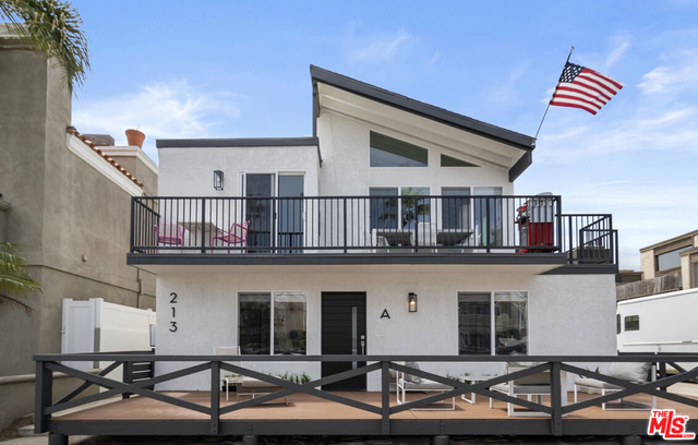 213 17th Street - Photo 1