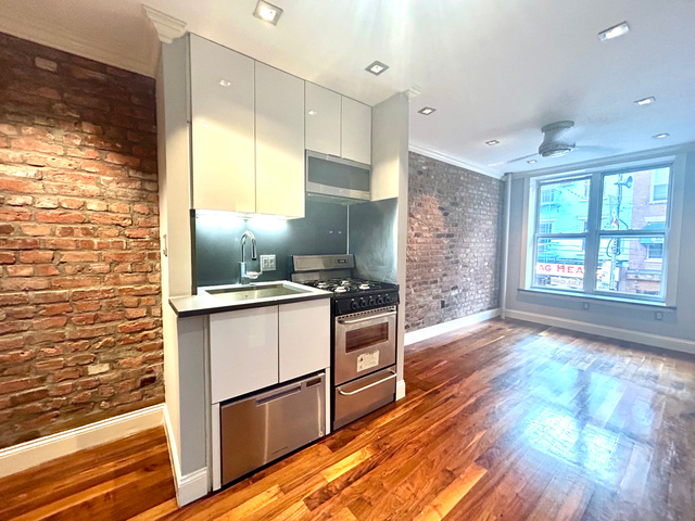 Rivington & Ridge St - Photo 1