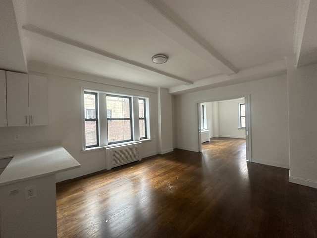 178 East 70th Street - Photo 1