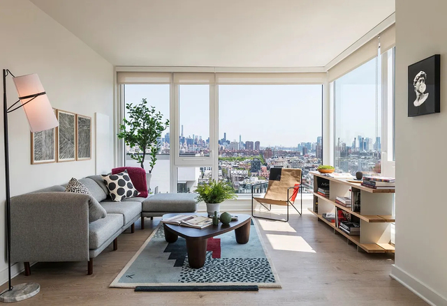 55 Suffolk Street - Photo 1