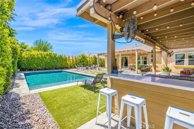 74079 Kingston Court W - Photo 1