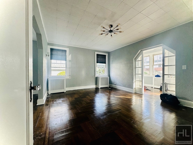 Greenvale Avenue - Photo 1