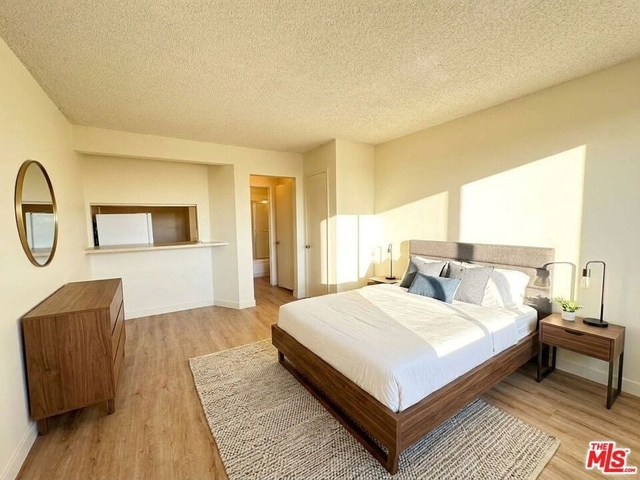 571 Fairview Avenue - Photo 1