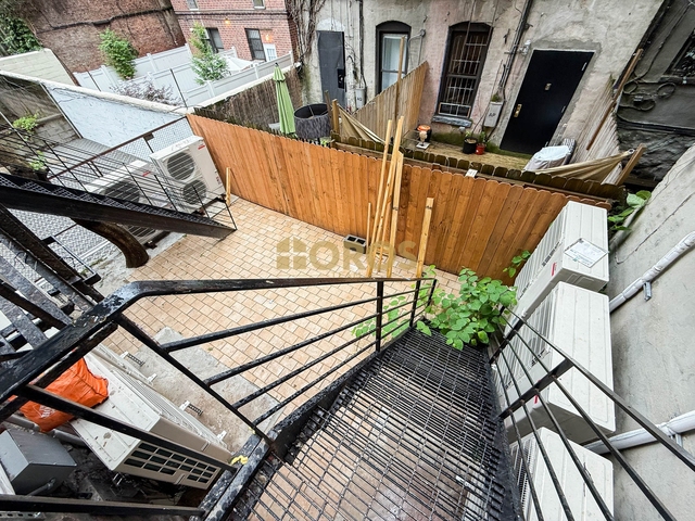 East 11th Street - Photo 1