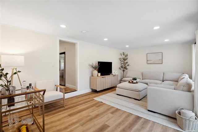 28 Argonne West Road - Photo 1