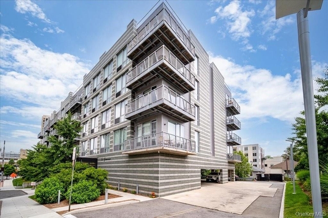 10 Dekalb Avenue - Photo 1