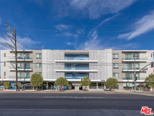 710 N El Centro Avenue - Photo 1