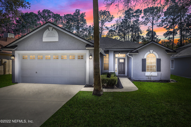 428 Morning Glory Lane - Photo 1