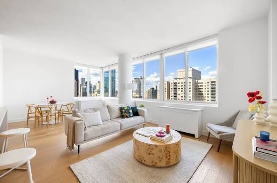 East 54th Street  - Photo 1