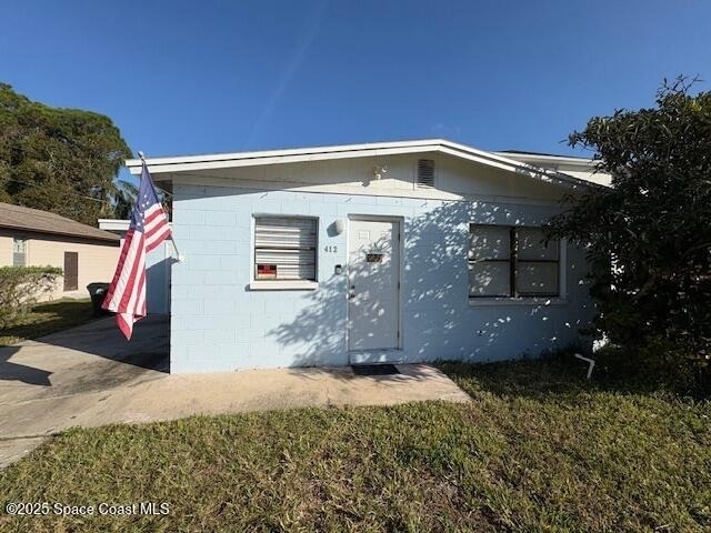 412 Clarence Rowe Avenue - Photo 1