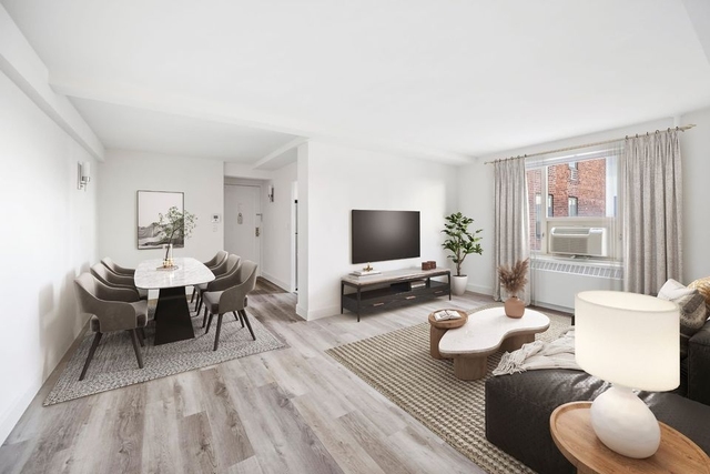 1st Avenue - Photo 1