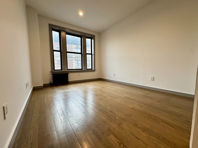 600 West 142nd Street - Photo 1