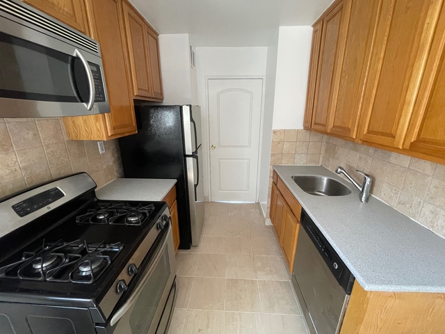 4430 Douglaston - Photo 1
