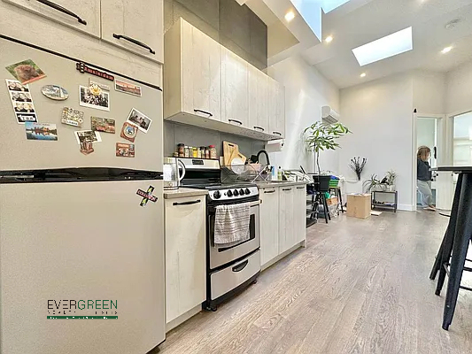 81 Central Avenue - Photo 1