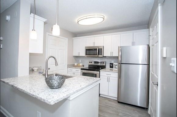 100 Dunwoody Gables Drive - Photo 1