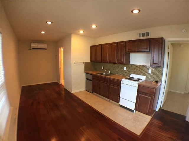 2703 Swisher St - Photo 1