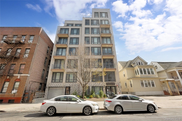 89th Avenue - Photo 1