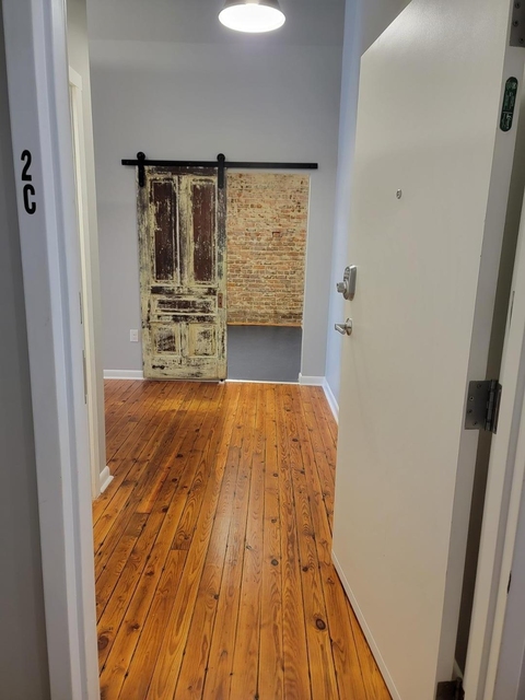 112 N Birch Avenue - Photo 1