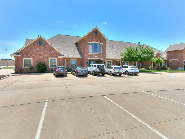 1703 Professional Circle - Photo 1