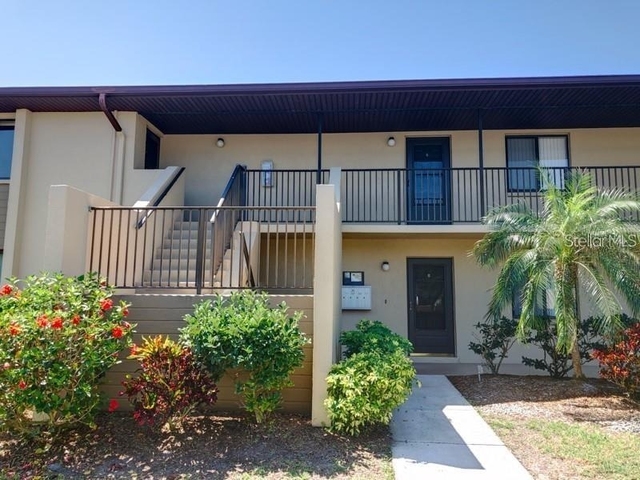 4056 Oakview Drive - Photo 1