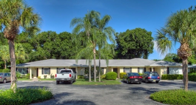 7062 W Country Club Drive N - Photo 1