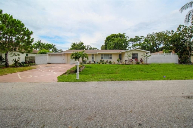 2232 Pine Terrace - Photo 1