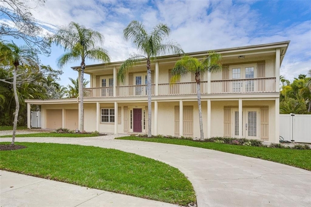 55 N Washington Drive - Photo 1