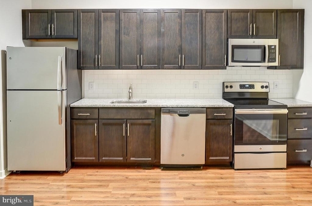 401 Race Street - Photo 1