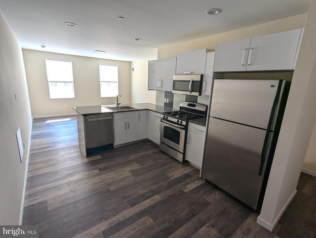 800 N 48th Street - Photo 1