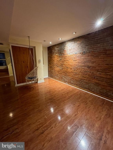 1415 Lombard Street - Photo 1