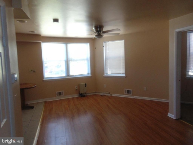 2985 Yorkship Square - Photo 1