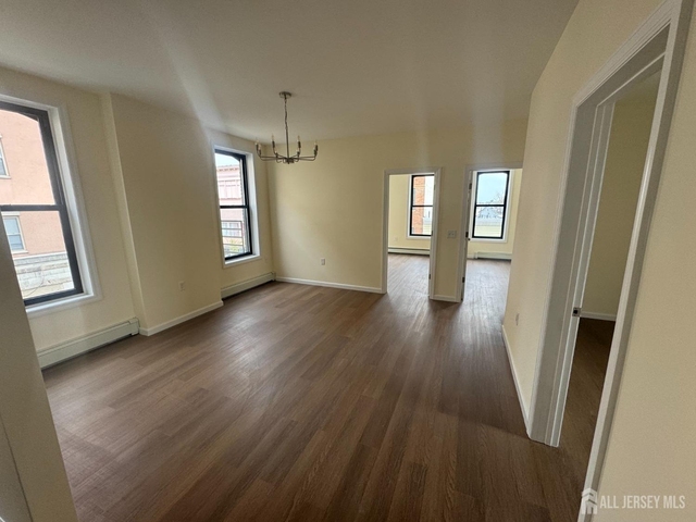 296 King Street - Photo 1