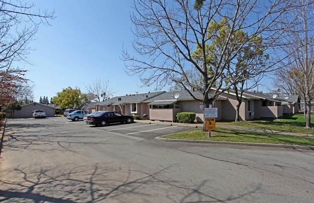2654 Mcgregor Dr - Photo 1