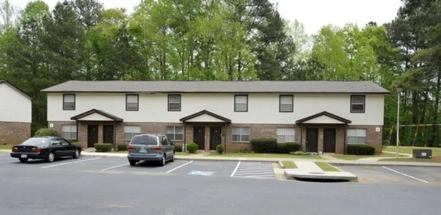 106 Meadow St - Photo 1