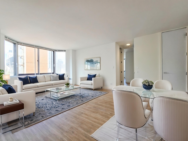 1735 York Avenue - Photo 1