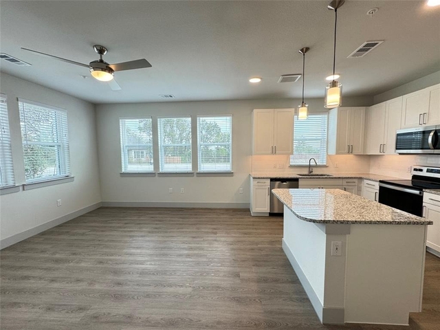 29600 Ronald Reagan Blvd - Photo 1