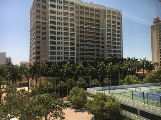 1111 N Gulfstream Avenue - Photo 1