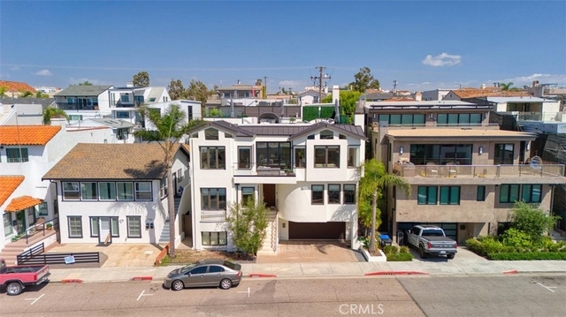 1712 Manhattan Avenue - Photo 1