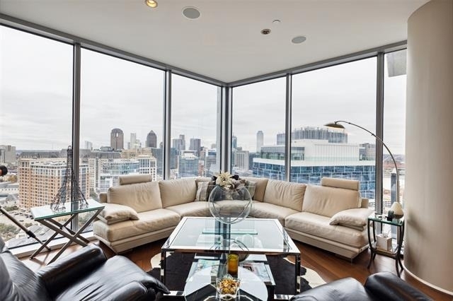 2900 Mckinnon Street - Photo 1