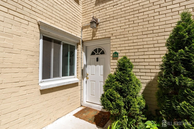 18 Lake Avenue - Photo 1